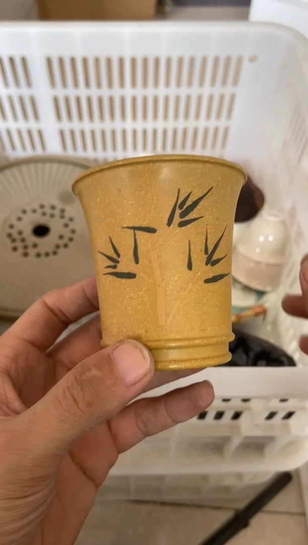 无运费险有瑕疵的摄影的产品有使用过的痕迹有点脏介意勿拍