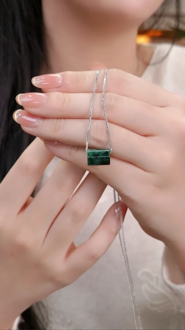 颈饰未镶嵌翡翠国风