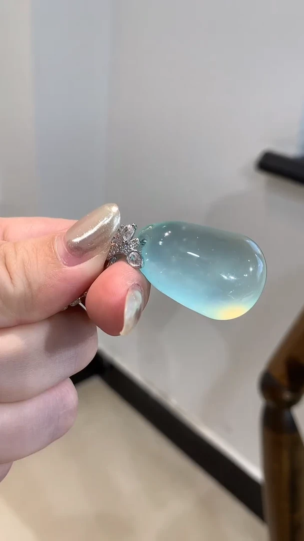 未镶嵌蛇纹石玉吊坠(不含链)福瓜