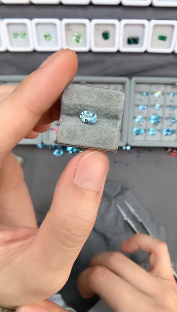 【闪购商品】定制海蓝宝石裸石未镶嵌多样性发货一颗