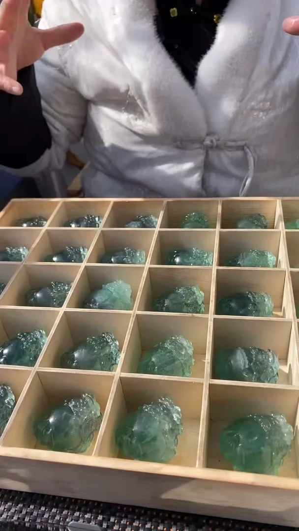 【闪购商品】萤石龙龟未镶嵌（绿）萤石龙龟D549多样性发其一
