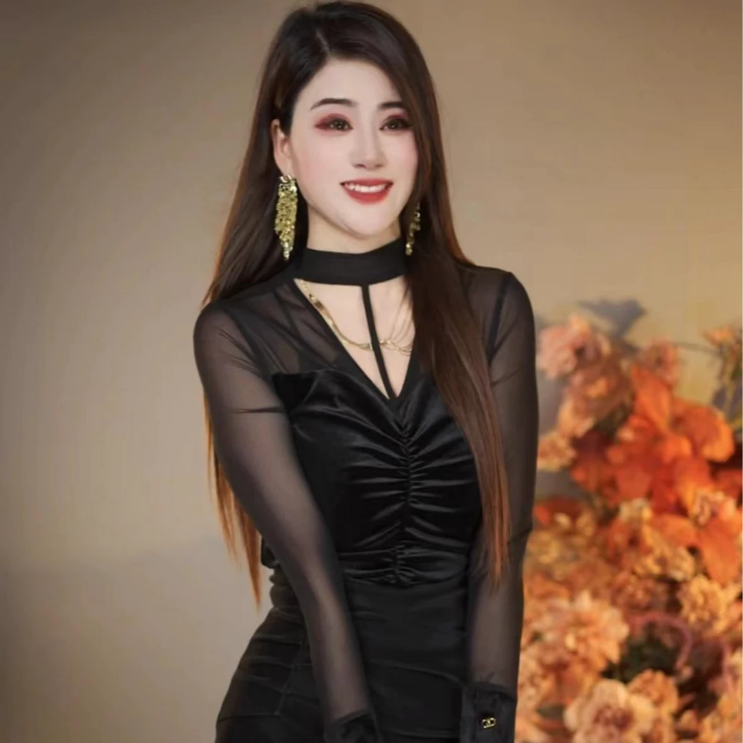 芳5951秋季2024新款丝绒拼接网纱长袖小衫时尚设计感纯欲上衣