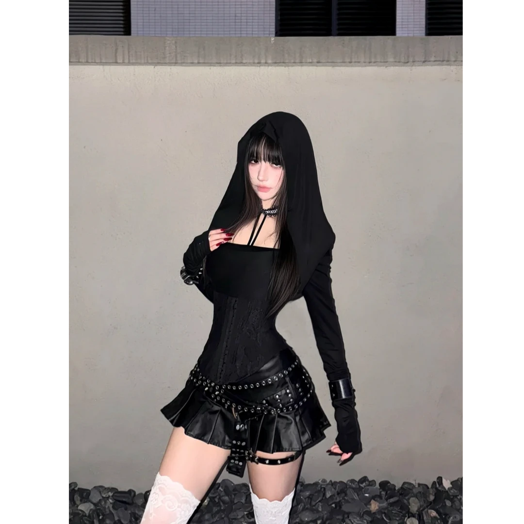 法式时尚设计感修身性感鱼骨抹胸上衣女搭配辣妹百搭PU皮短裙套装