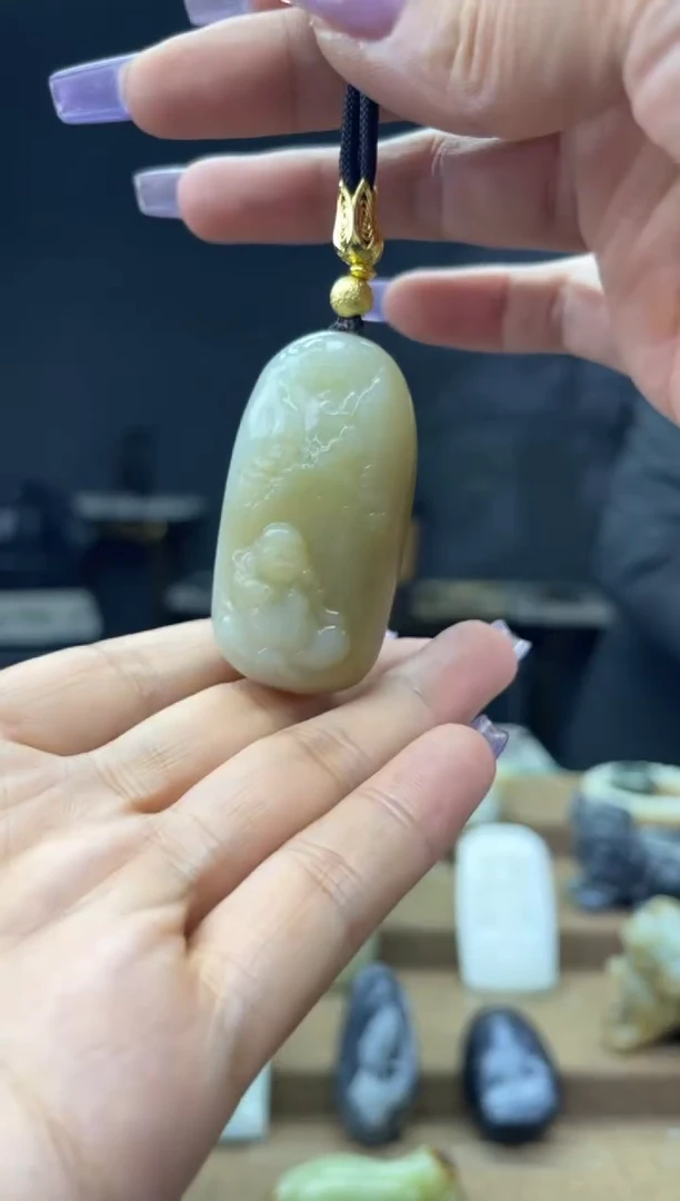 颈饰未镶嵌和田玉1