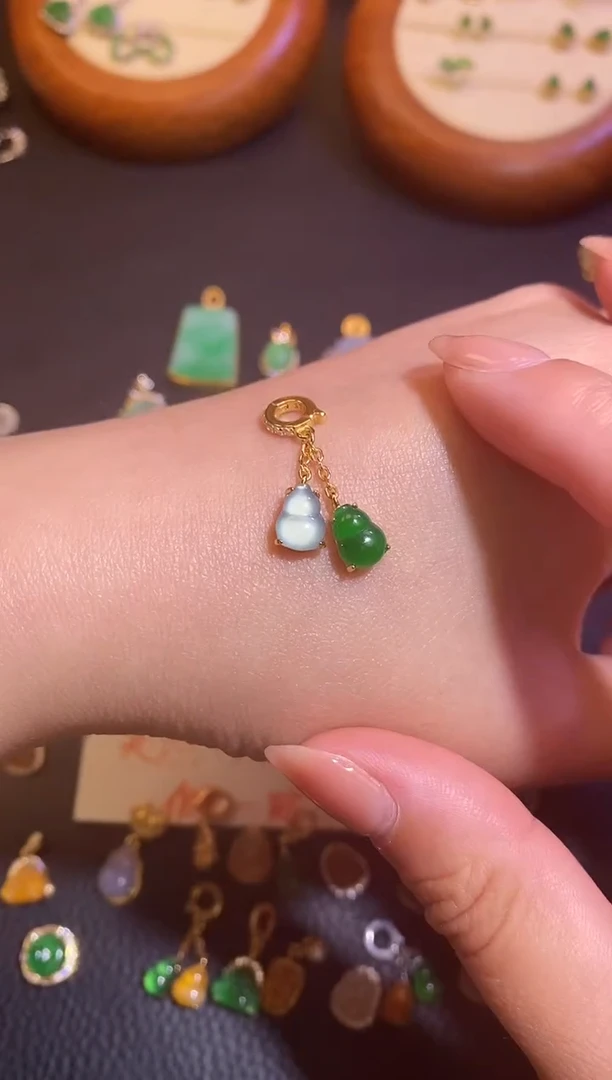 颈饰银S925镶嵌翡翠a货翡翠