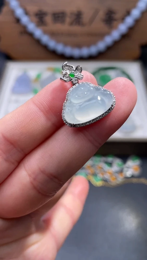 【闪购商品】翡翠颈饰18K金镶嵌26..........