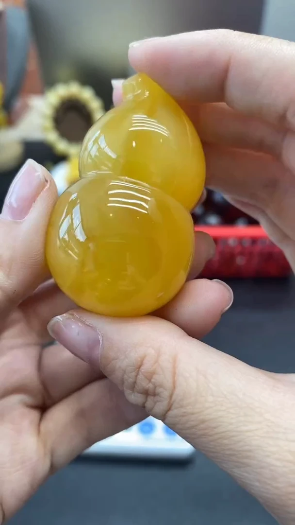 琥珀未镶嵌珠宝奇石2522