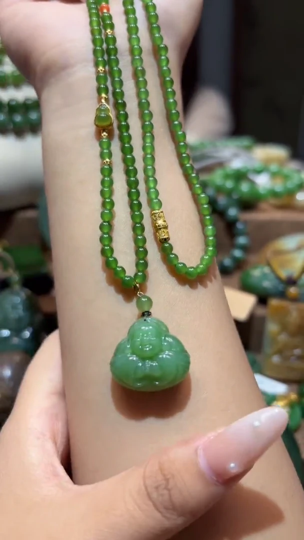 和田玉（碧玉）未镶嵌颈饰1