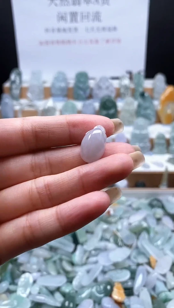 翡翠未镶嵌吊坠(不含链)25福瓜