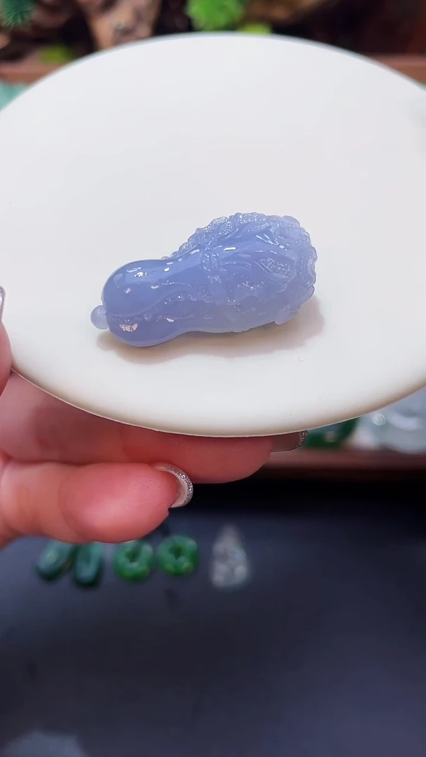 未镶嵌定制翡翠30.2*15.8*11.7白菜