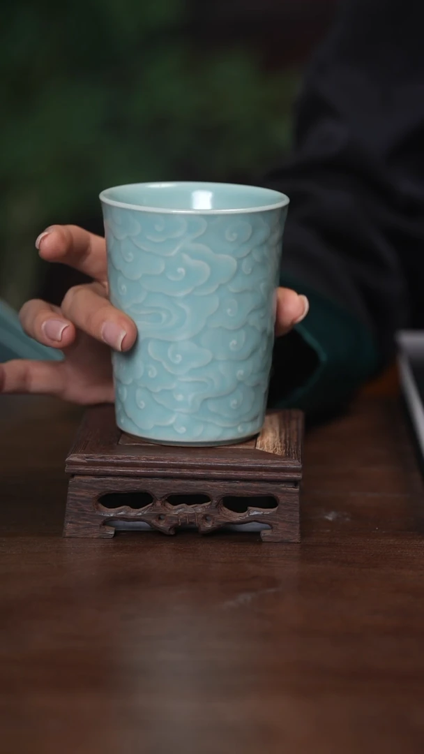 【闪购商品】清凉寺原产地仿古釉手工汝瓷云纹可乐杯
