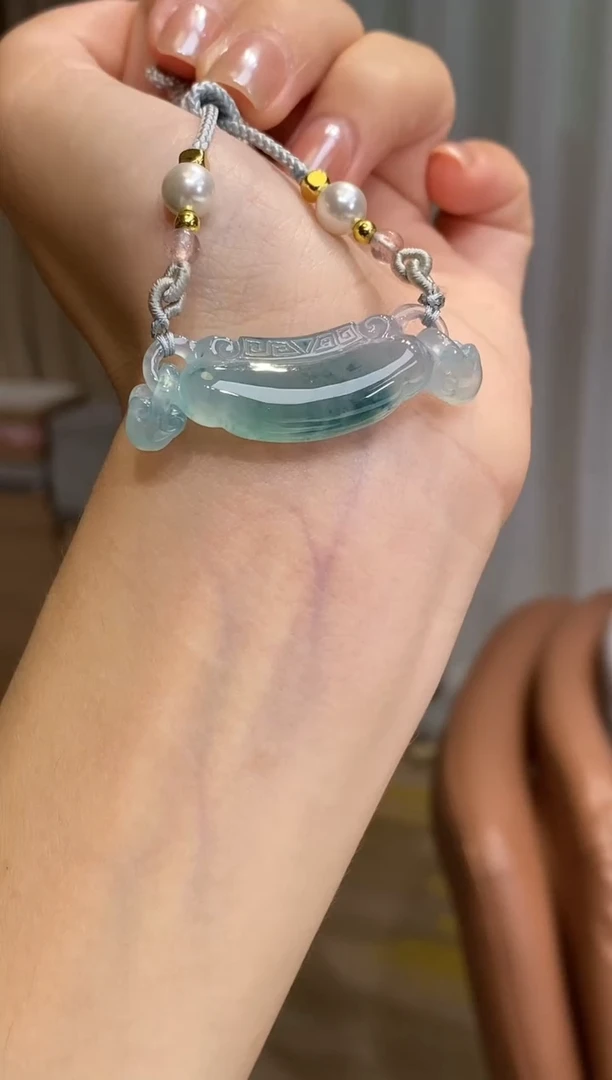颈饰未镶嵌翡翠玉衡