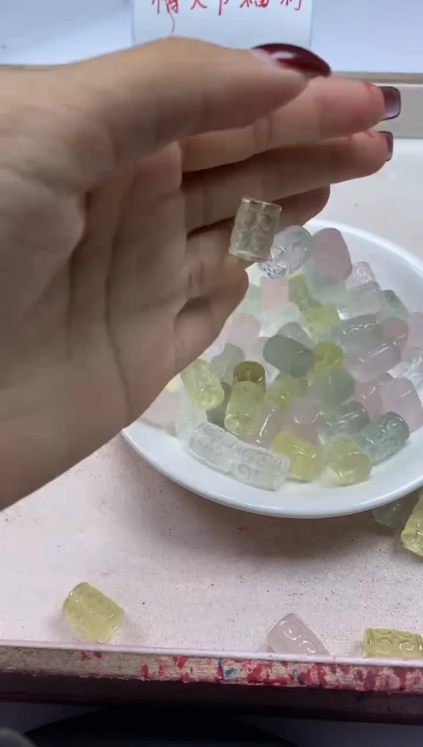 【闪购商品】水晶颈饰未镶嵌x237水晶回纹桶珠*1