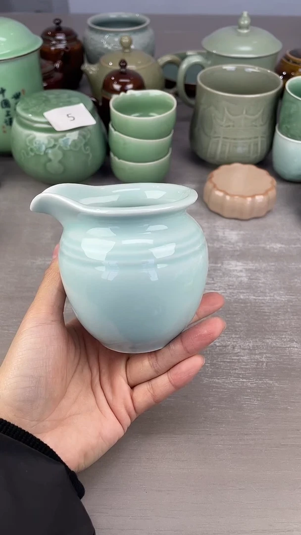 青瓷仓储福利清仓微瑕