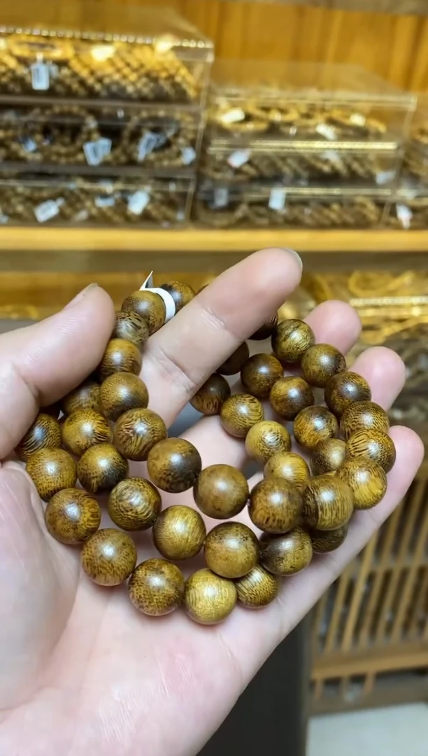 沉香手串 海南莺歌绿圆珠单圈1.2多样性发其一