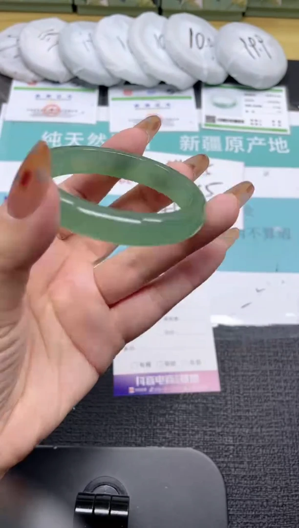 未镶嵌手镯石英质玉34-53