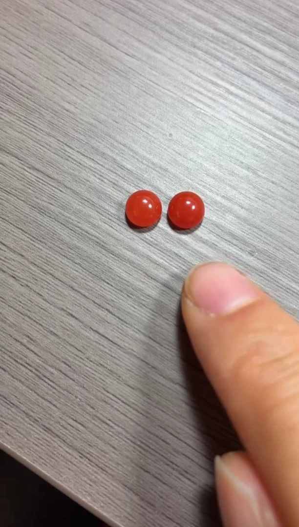 未镶嵌挂件南红玛瑙耳钉