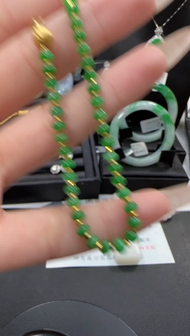 18K金镶嵌手链翡翠翡翠珠串