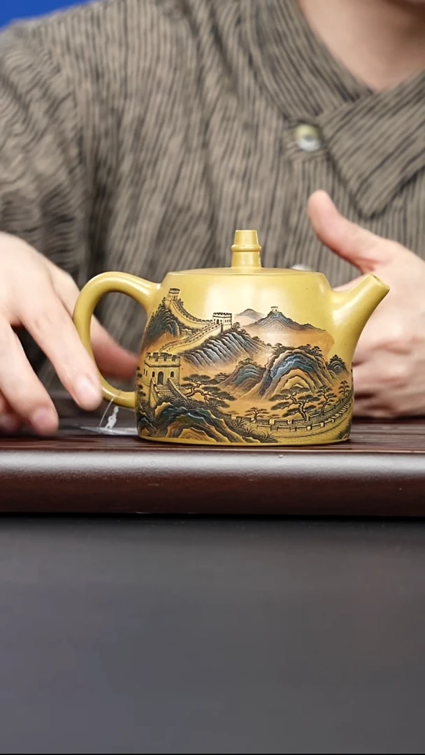 茶壶紫砂宣兴紫砂 长城汉铎壶 黄金段泥 梅付春