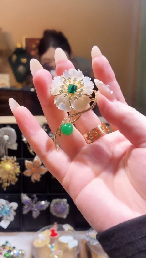 合成立方氧化锆铜合金小花