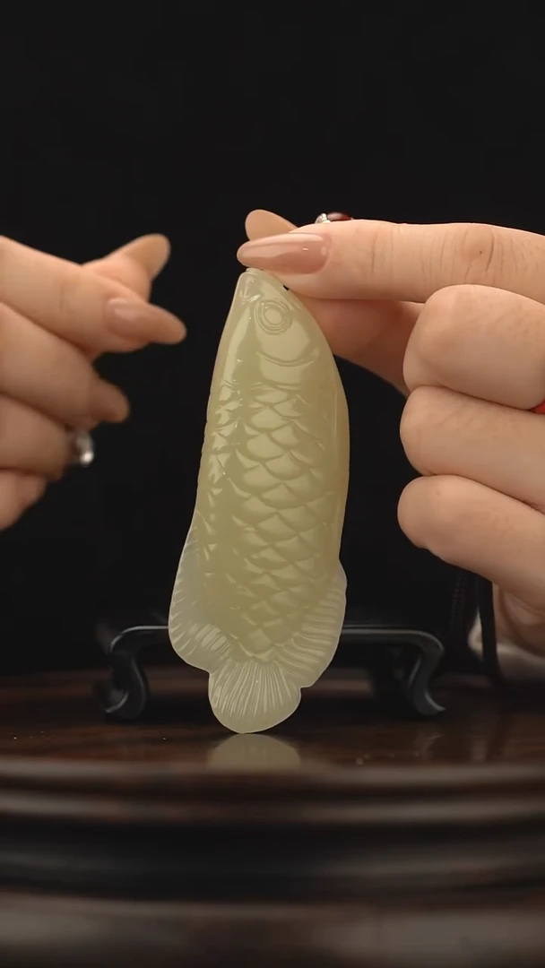 玉【金龙鱼】天然玉石手把件