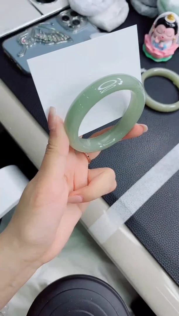 石英质玉手镯未镶嵌207-56