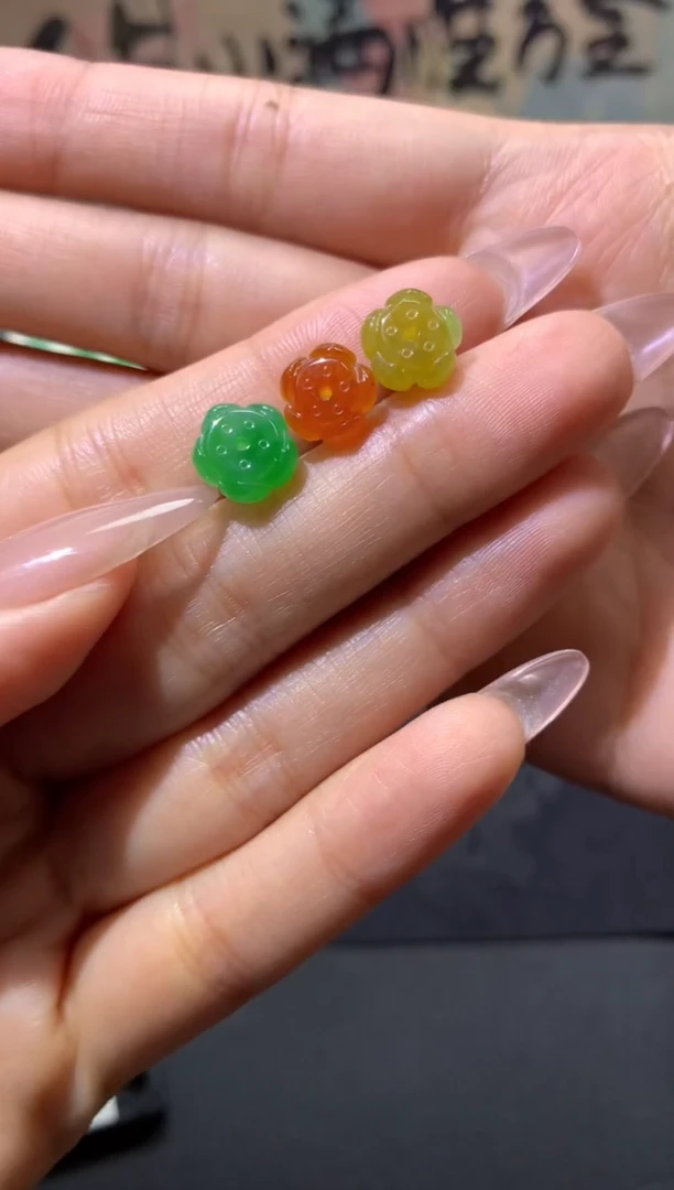 定制翡翠未镶嵌卡9+