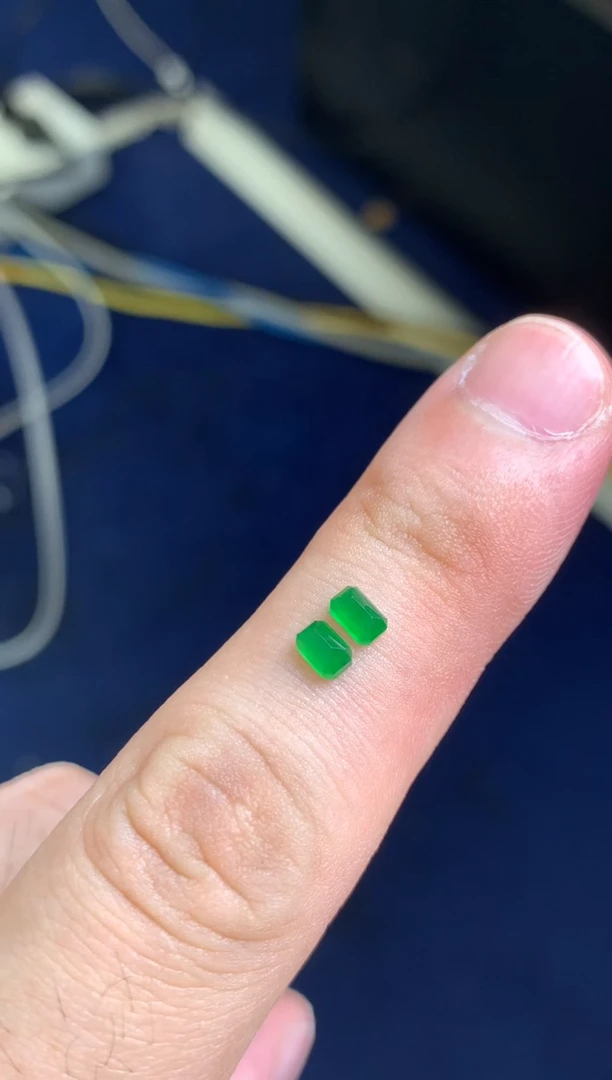 定制翡翠未镶嵌啊*卫翡翠