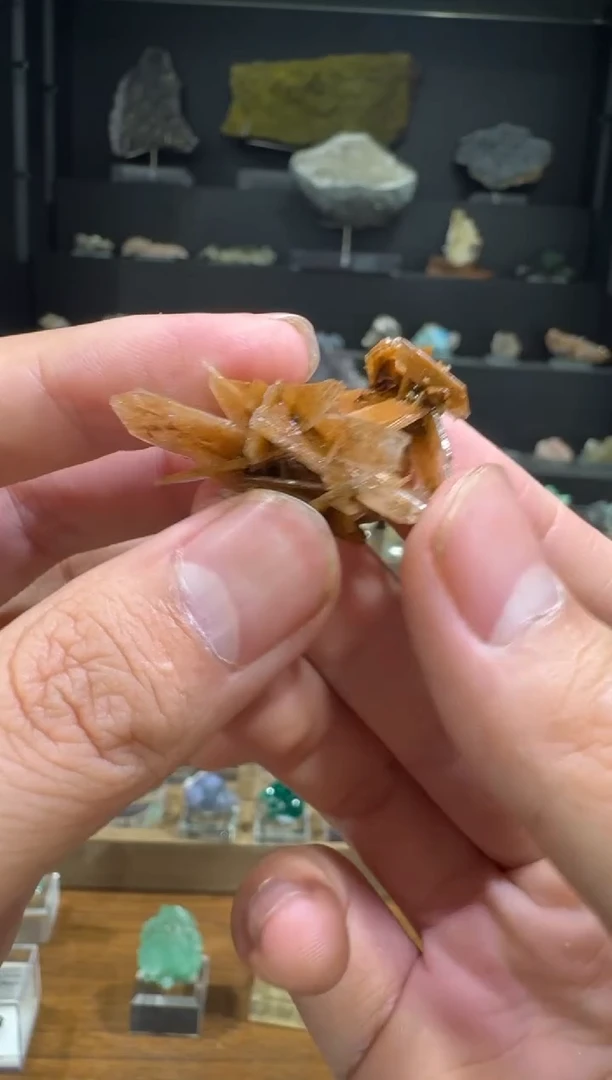 月下珠宝严选矿物