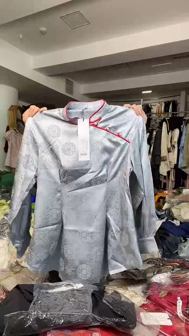 衬衣       M码       80-105斤