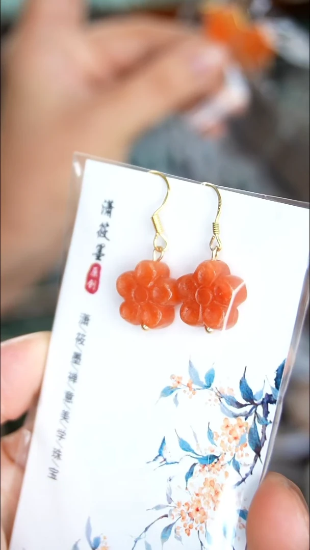 未镶嵌耳坠石英质玉（金丝玉）001