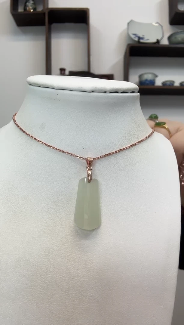 颈饰银S925镶嵌和田玉无事牌赠合金链