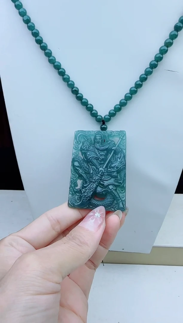 颈饰未镶嵌翡翠多样性发其一