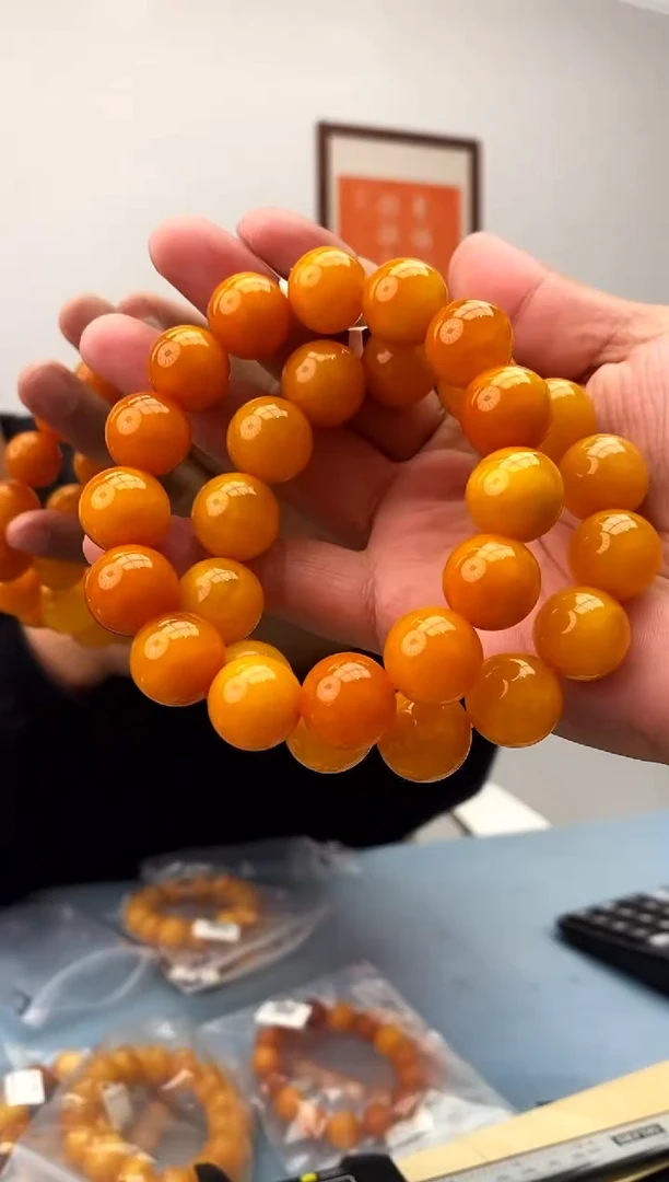 【闪购商品】蜜蜡珠宝奇石未镶嵌假一罚十，多样性发一件