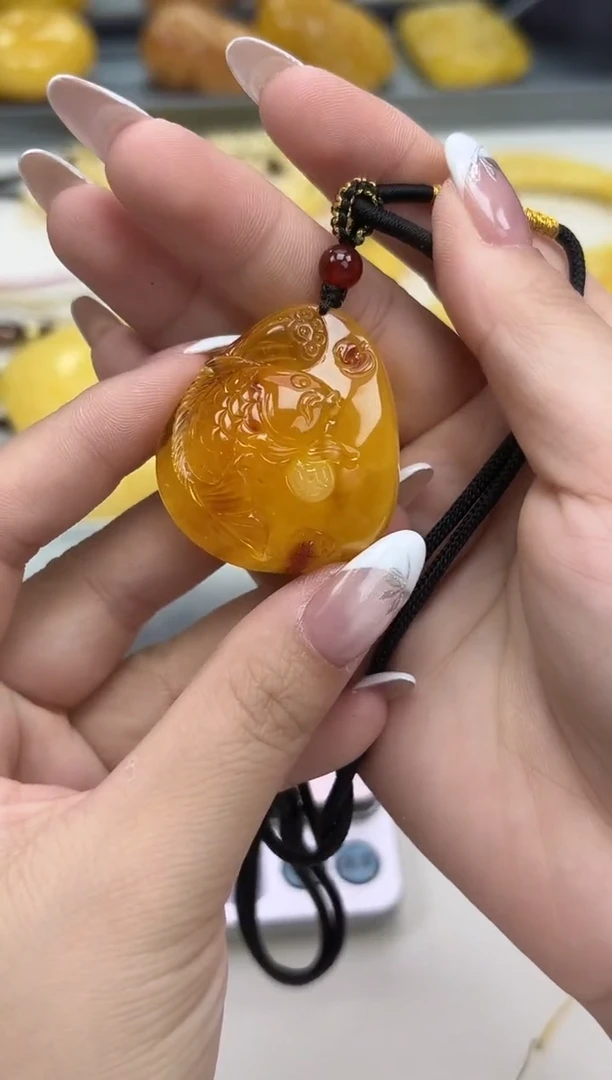 裸石琥珀未镶嵌琥珀蜜蜡吊坠