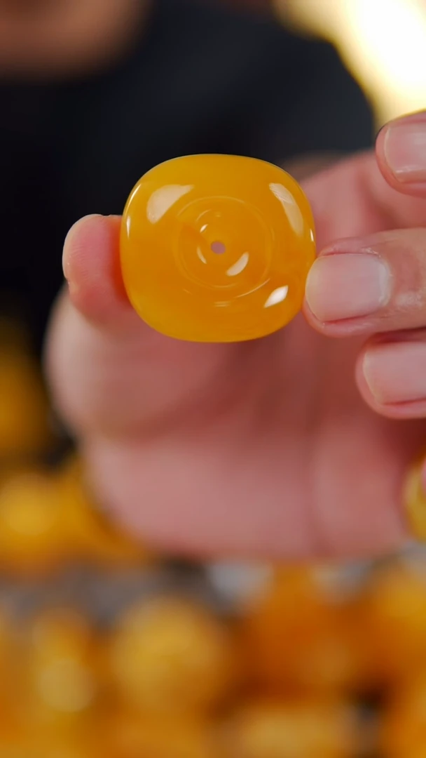 裸石琥珀未镶嵌焦皮方扣15.5