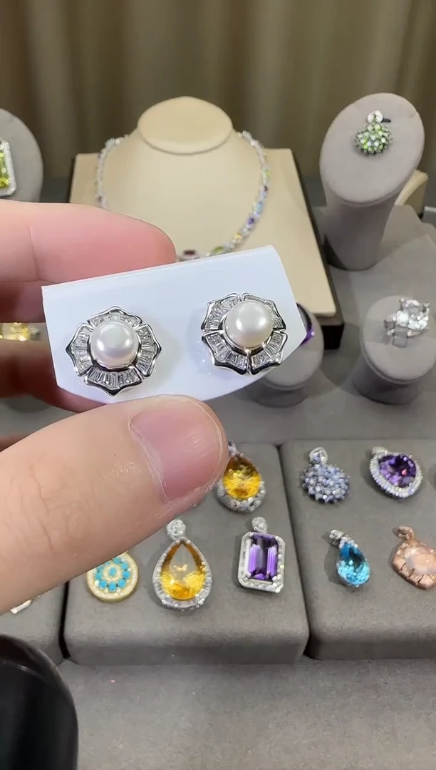 银S925镶嵌耳饰淡水珍珠8mm耳钉设计款