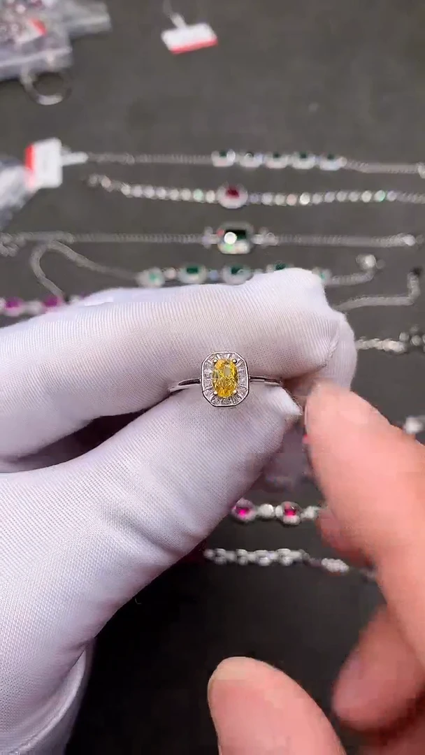 【闪购商品】彩色蓝宝石戒指银S925镶嵌......