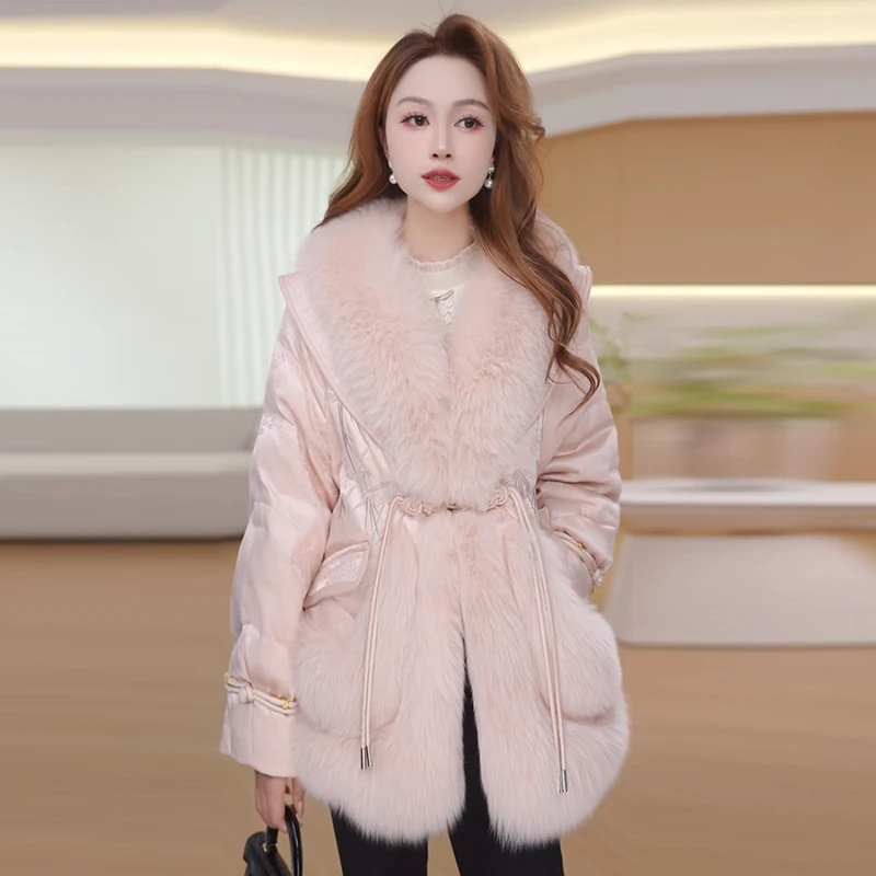 提花缎气质轻奢羽绒服2025冬季新款洋气减龄宽松显瘦加厚保暖外套