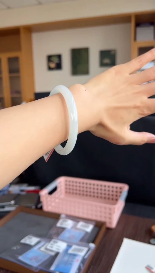 翡翠手镯未镶嵌12号58.7*8.4*8.0