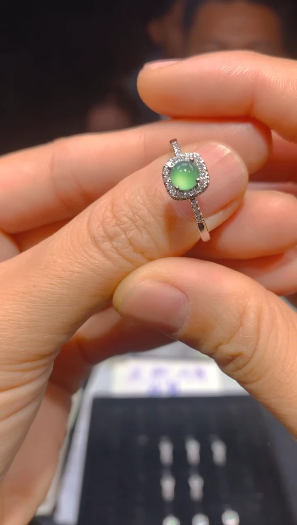 【闪购商品】定制翡翠未镶嵌1多样性发货（发其一）