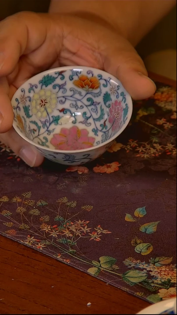 杯手工手绘杯杯很美丽