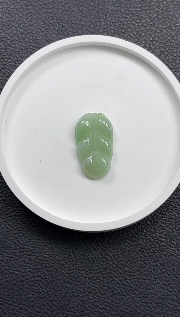颈饰未镶嵌翡翠K505-1069 叶子