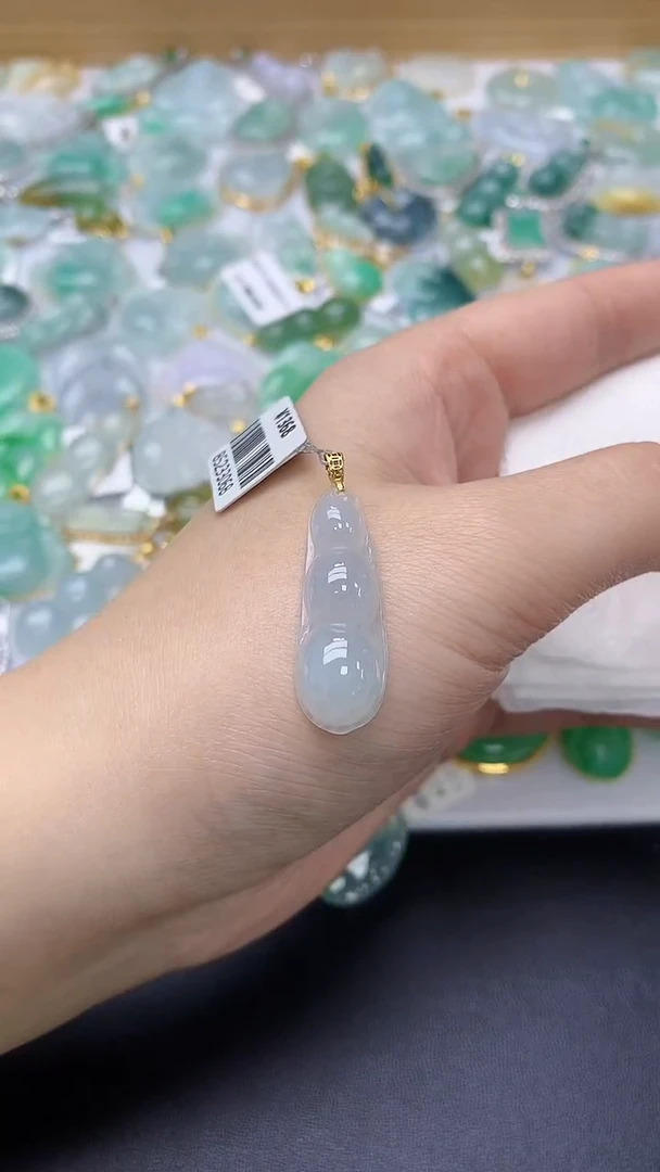 颈饰18K金镶嵌翡翠天然缅甸A货百元以上9元证书费自理