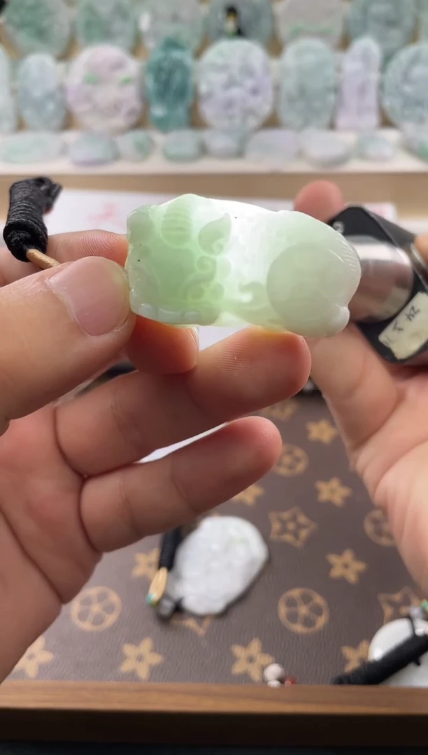 颈饰未镶嵌翡翠2/10/22/.384