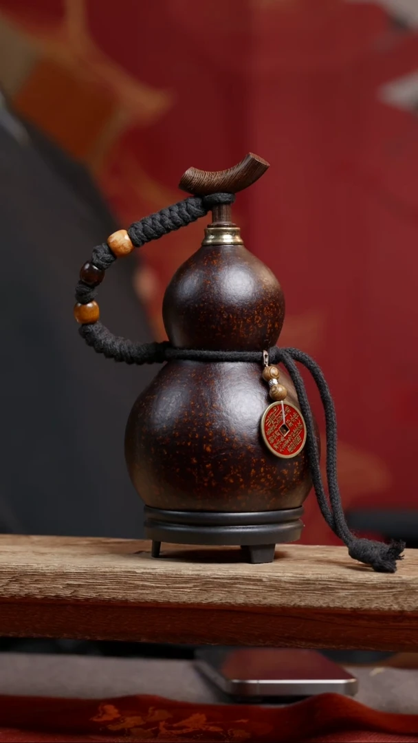 55微瑕尾货款大漆精品葫芦（介意勿拍）400ml