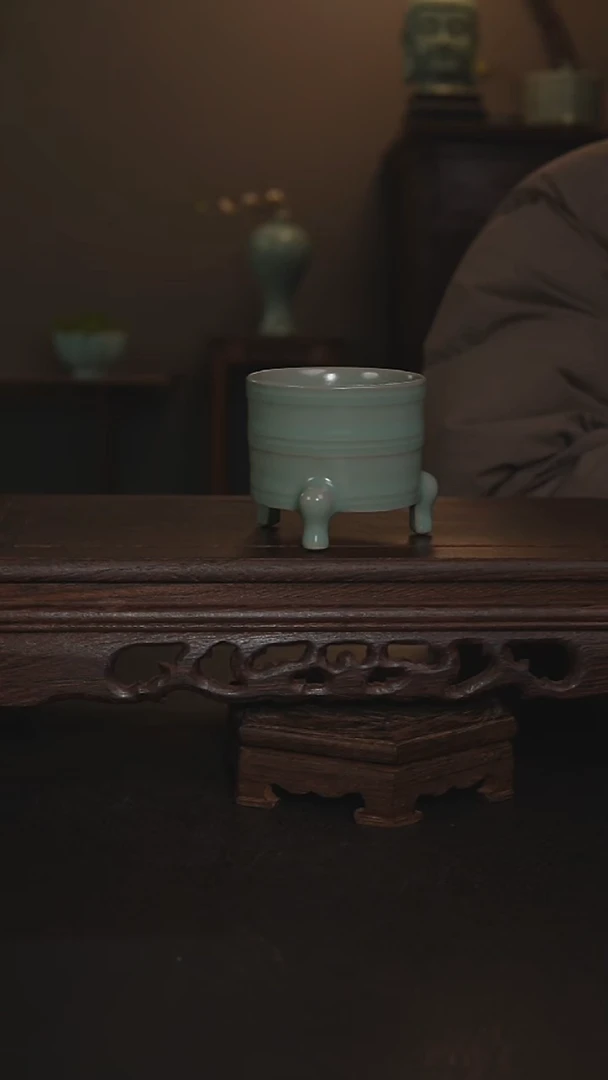 摆件瓷仿古手工国奇老师三足杯