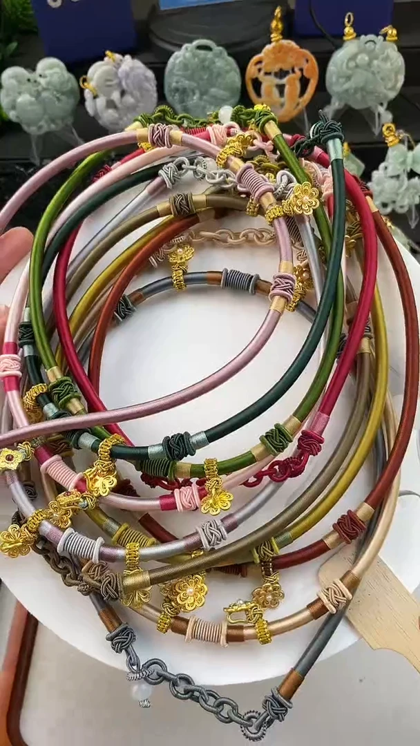 翡翠未镶嵌颈饰项圈绳一条下单备注颜色