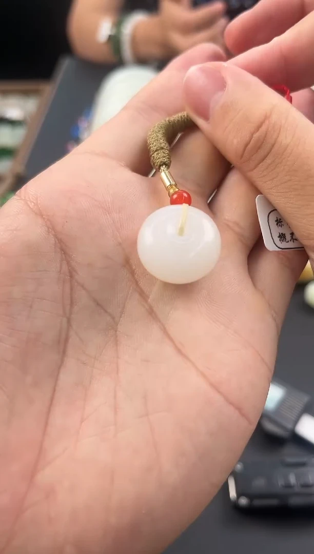 手串未镶嵌和田玉且末天泰白玉小平安扣微色差