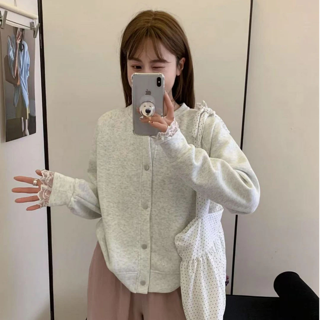 小雅姐姐  韩系爱心刺绣蕾丝拼接休闲棒球服外套IO85